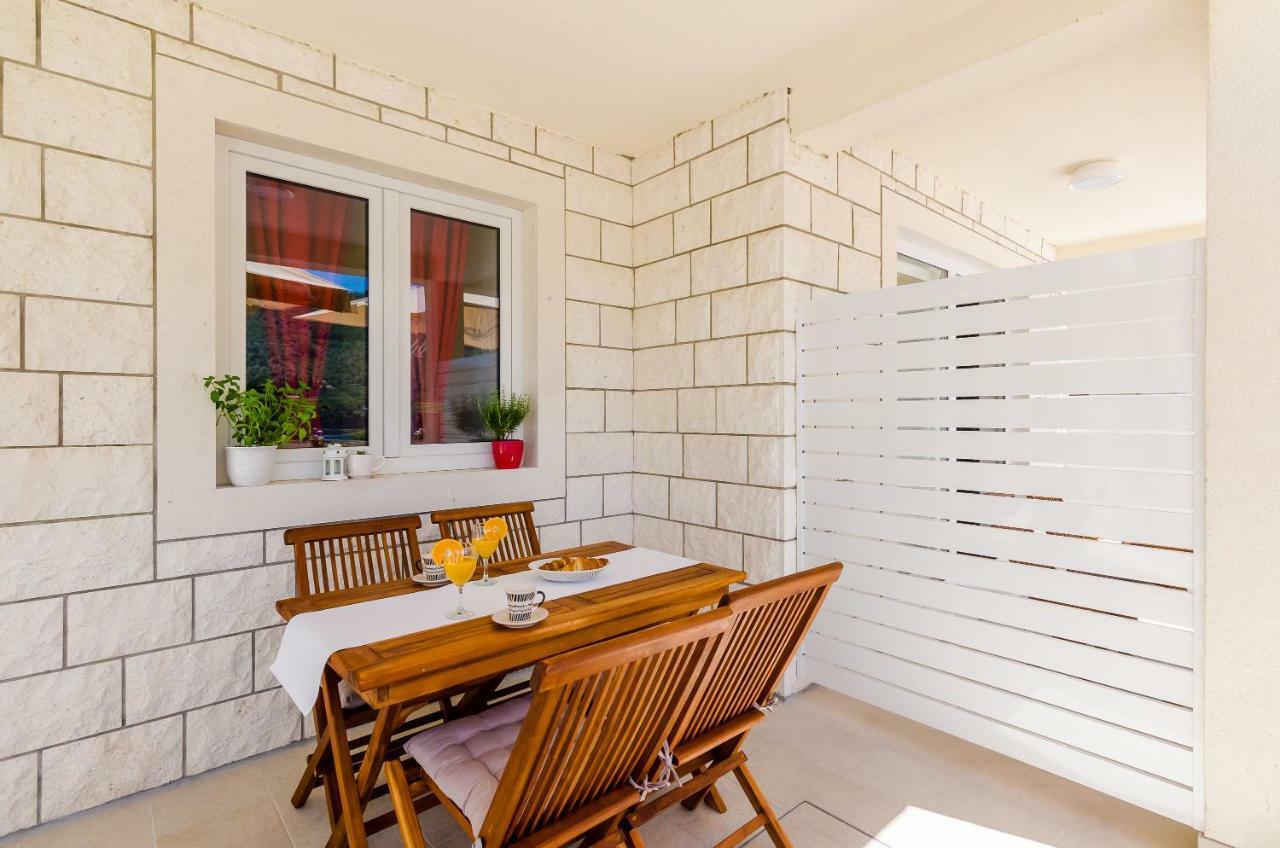 Mokošica Apartment Moon River מראה חיצוני תמונה