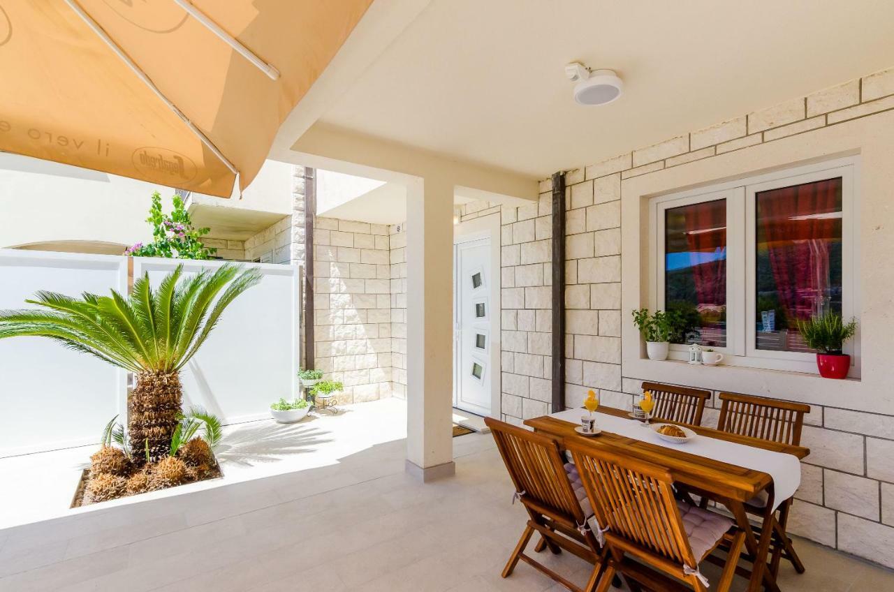 Mokošica Apartment Moon River מראה חיצוני תמונה
