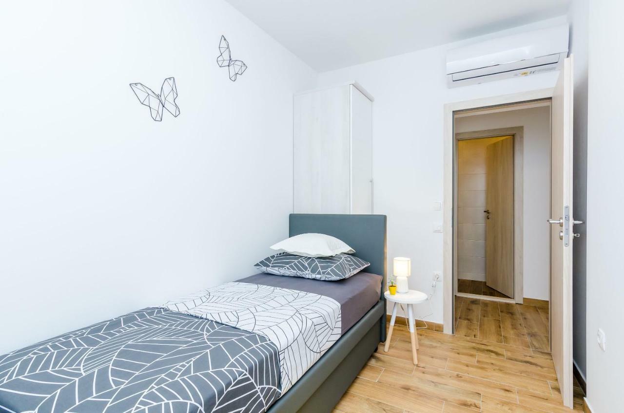 Mokošica Apartment Moon River מראה חיצוני תמונה
